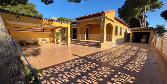 Villa in Punta Prima